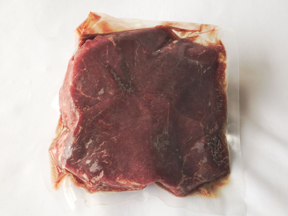 Round Marinating Steak Grazing Days